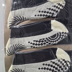 Black and White Patterned Men's Soccer Compression Socks